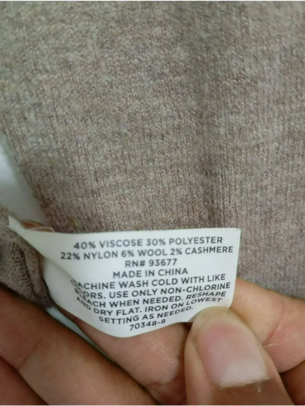 Stafford Men's Tan V-Neck Sweater Regular Fit Small Cashmere Blend